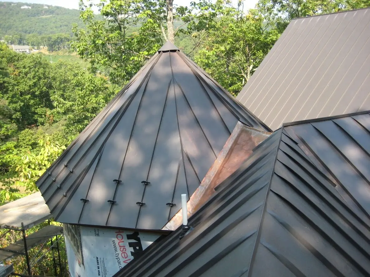 Professional Gutter Cleaning by Craftsman Roofing in Kearney